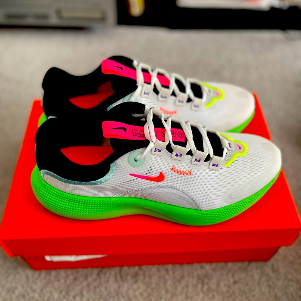Nike React Escape Run Shoe